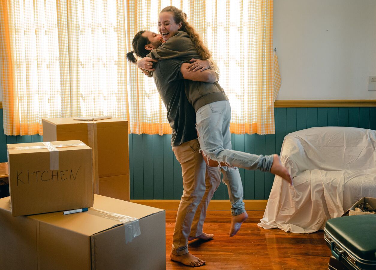 happy-couple-in-new-house.jpg